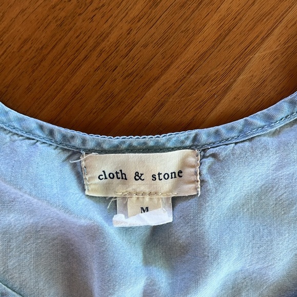 Cloth & Stone Sleeveless Tank Top - Picture 2 of 4